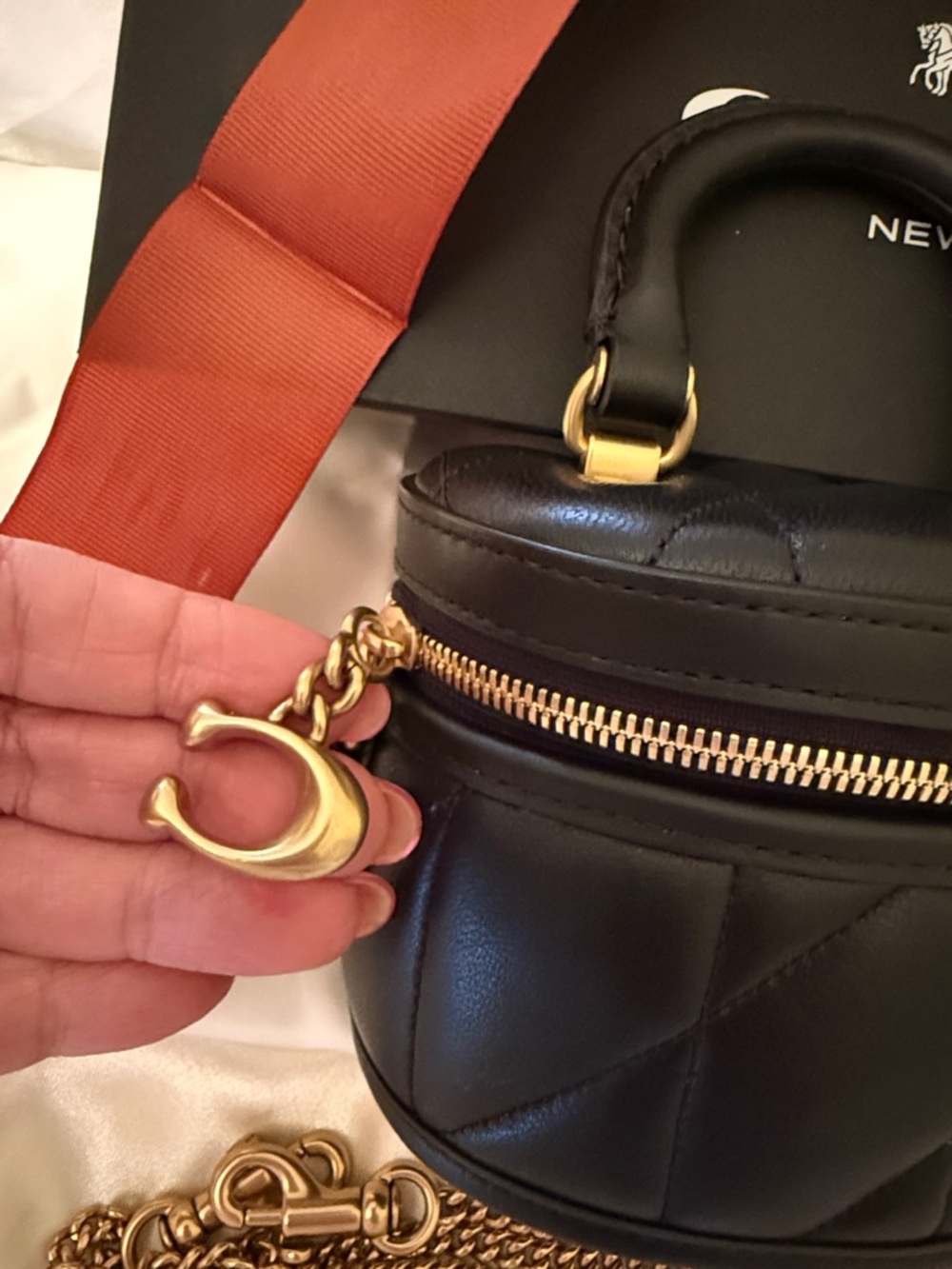🖤💛Coach NWT Black Trail Crossbody Bag 12 With Pillow Quilting & Gold Chain Strap - Picture 8 of 10